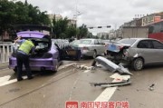 湖北孝感一出租车碰撞多车致5人受伤